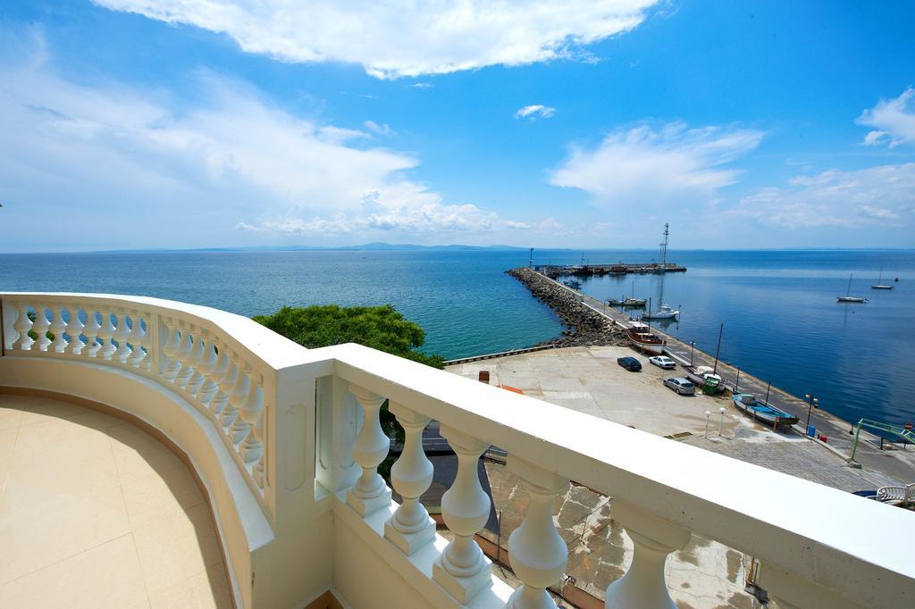 Family Hotel Paros Pomorie Rum bild