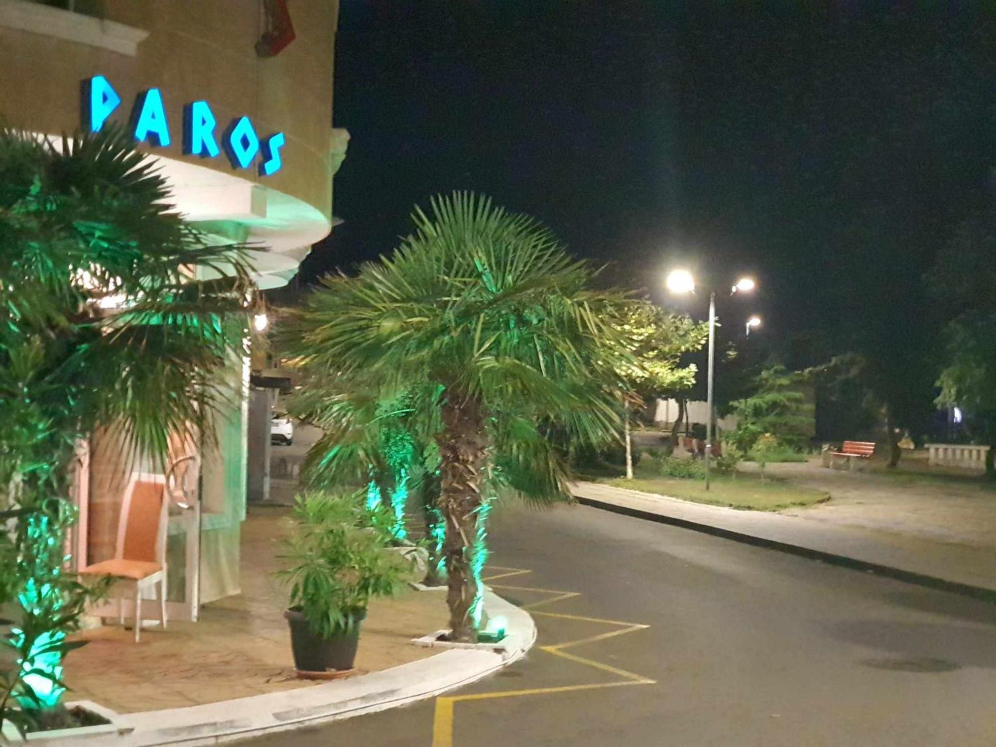 Family Hotel Paros Pomorie Exteriör bild